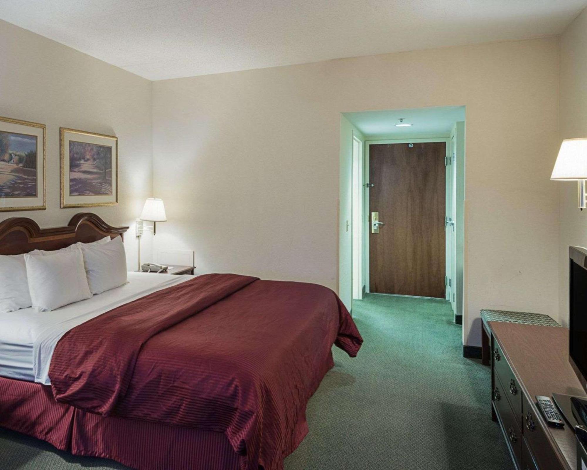 Clarion Hotel & Conference Center Shepherdstown Esterno foto