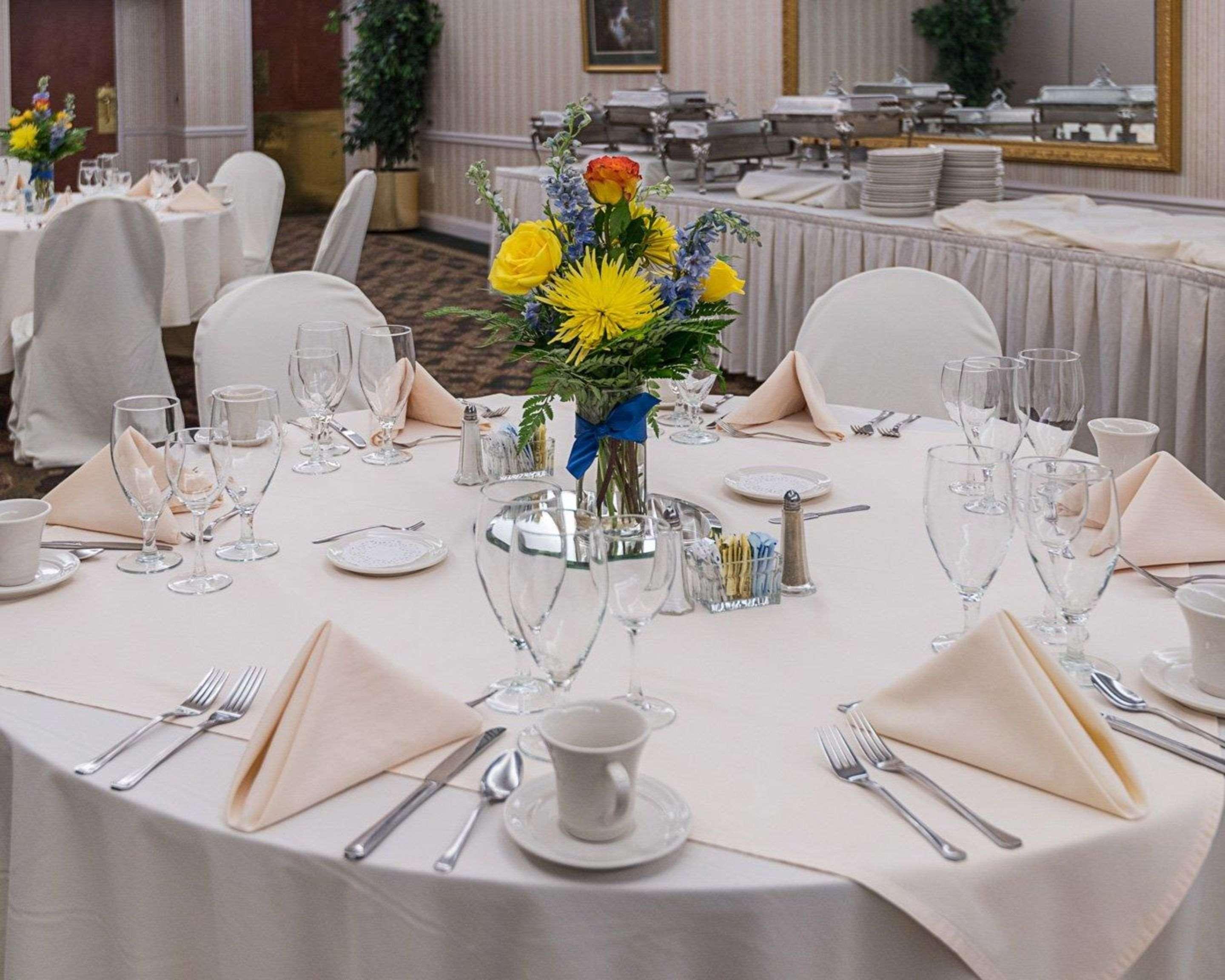 Clarion Hotel & Conference Center Shepherdstown Esterno foto