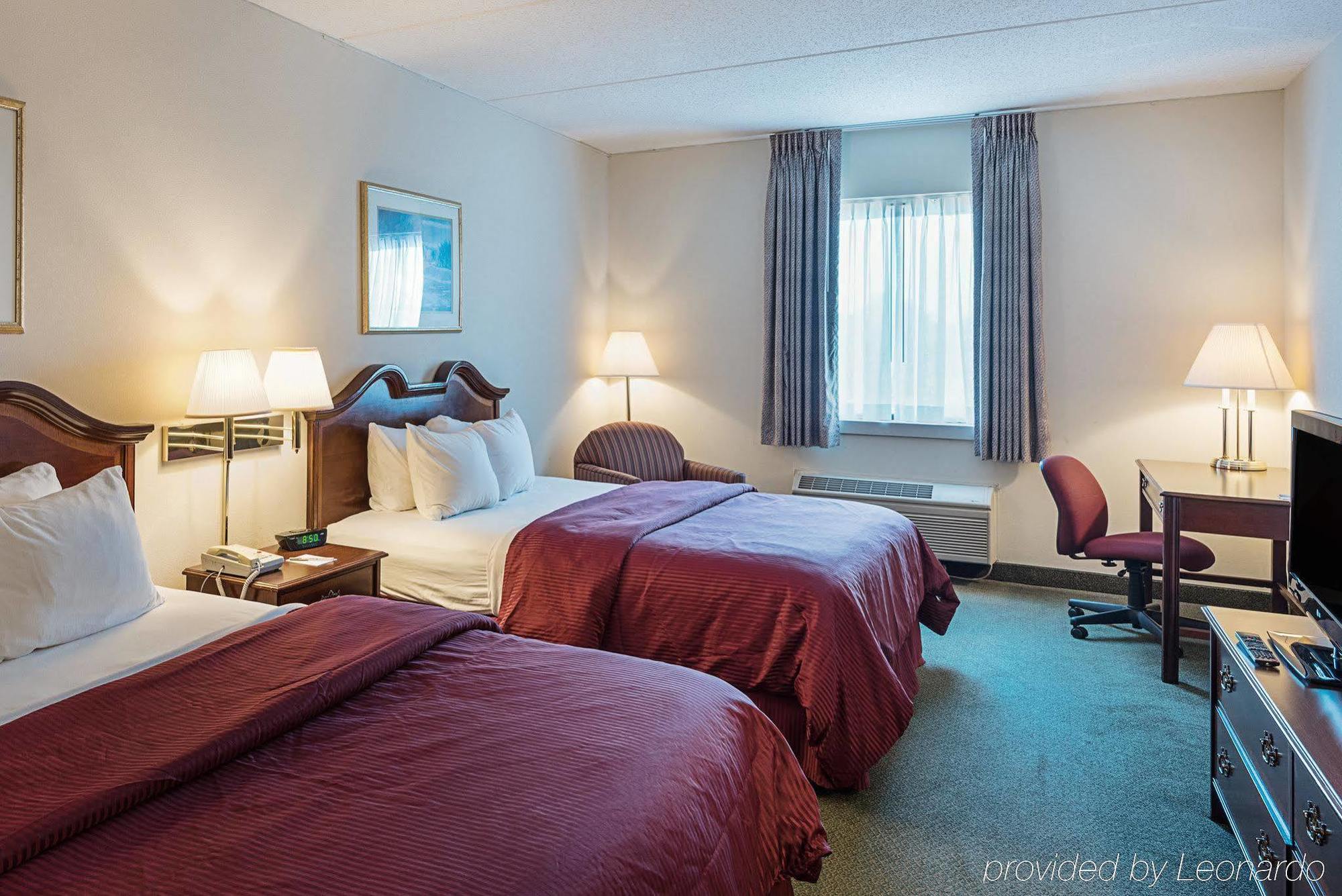 Clarion Hotel & Conference Center Shepherdstown Esterno foto