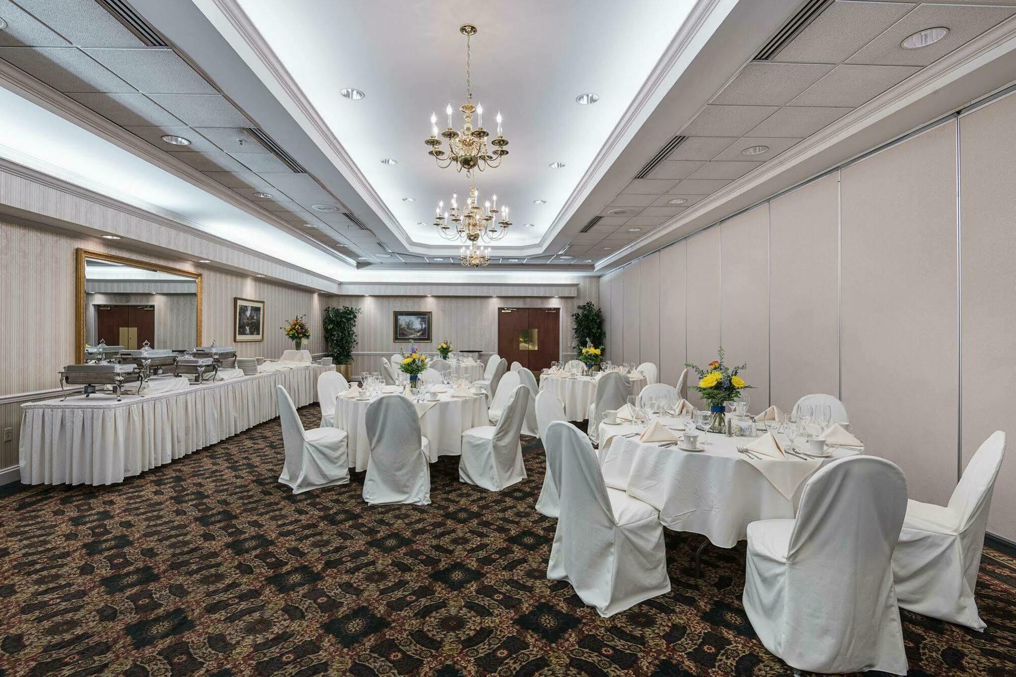 Clarion Hotel & Conference Center Shepherdstown Esterno foto